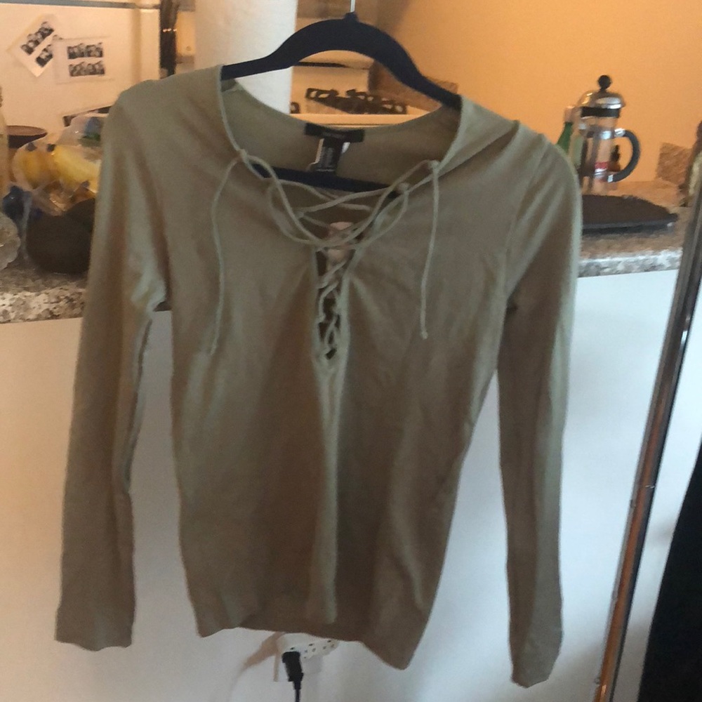 Lace-up long sleeve fitted shirt